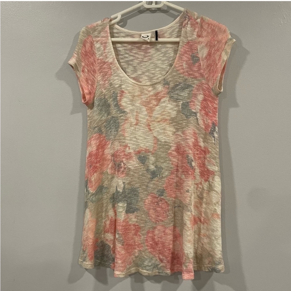 Akemi Kin Multi Color Knit Short Sleeve Top